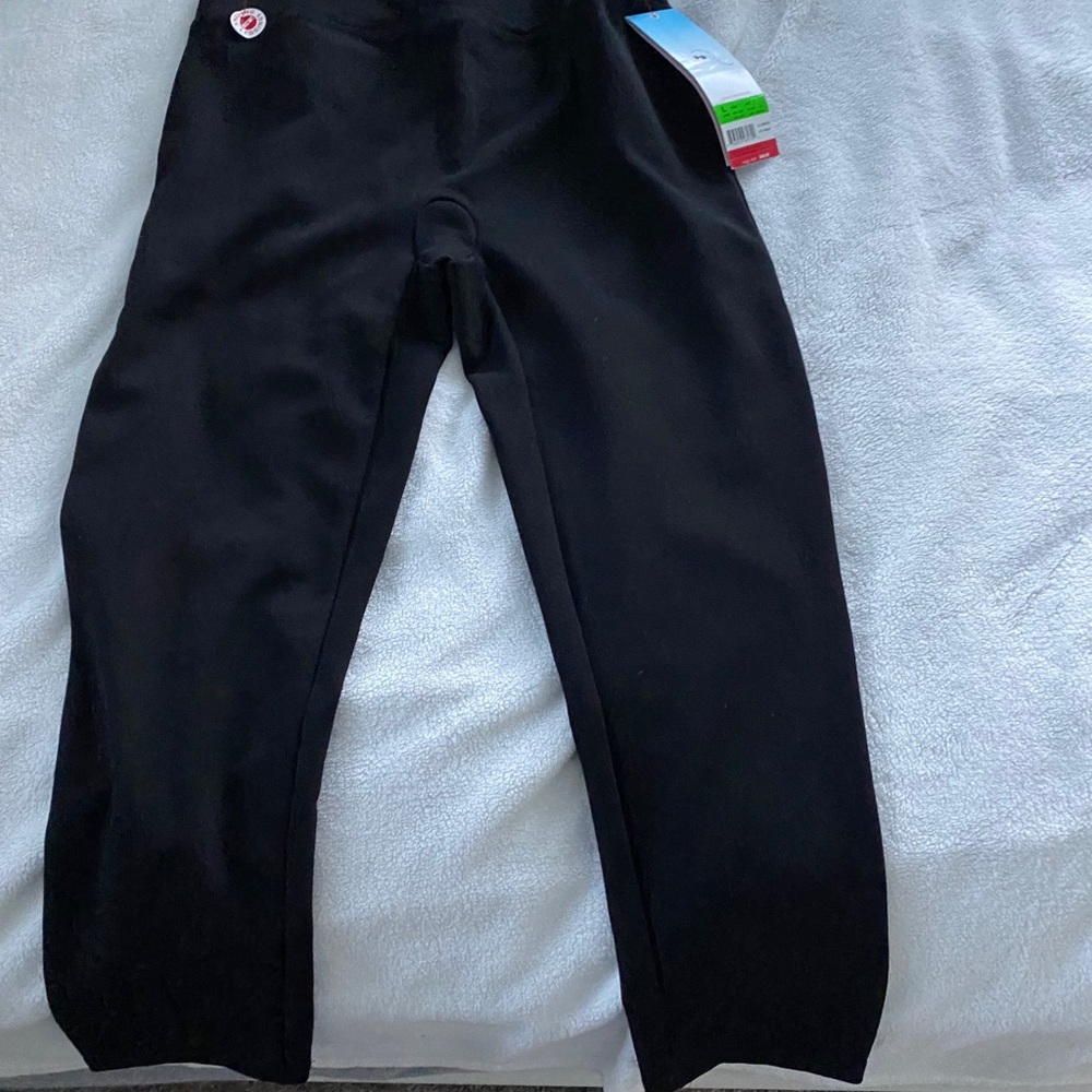 Black leggings